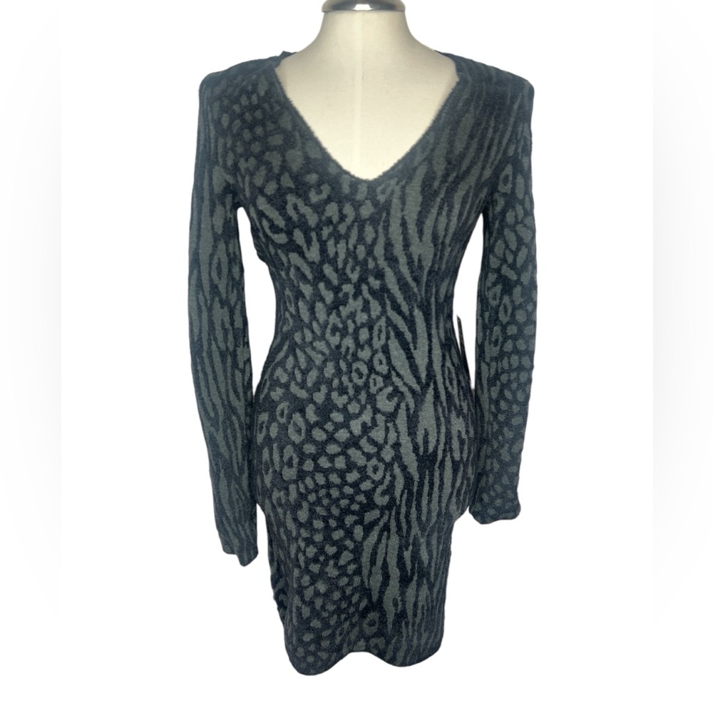 Express V-Neck Animal Print Long Sleeve Sweater Dress Size Small